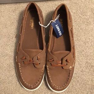 NWT! Old Navy women’s boat shoes
